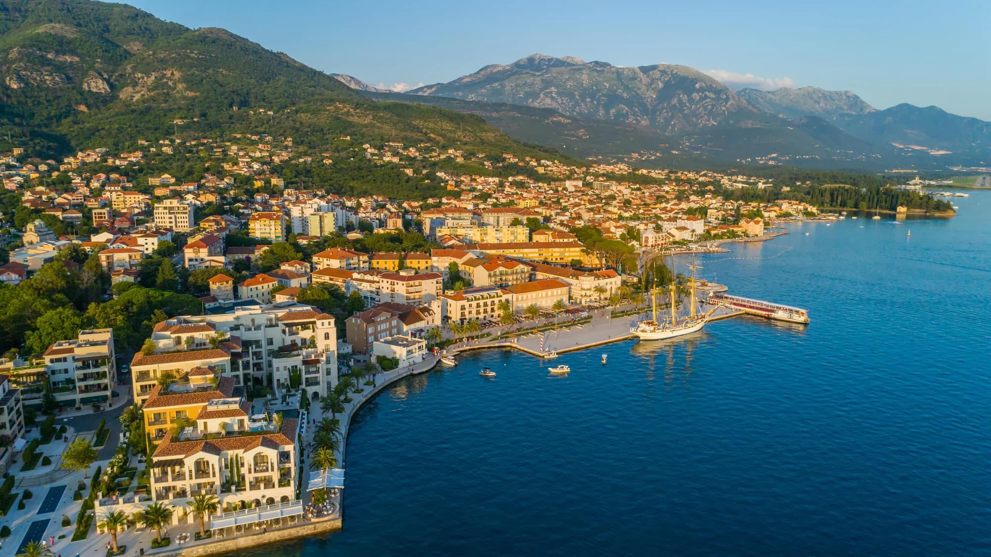 Plavi Horizonti Beach — Tivat