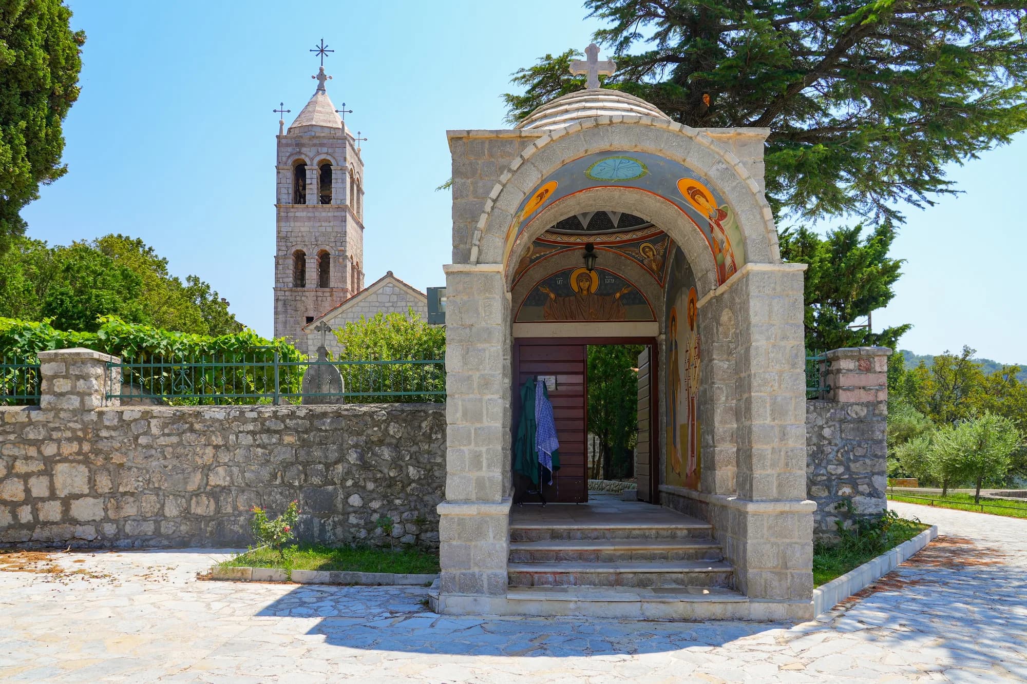 Reževići Monastery 2026: Three Churches and Visitor Guide