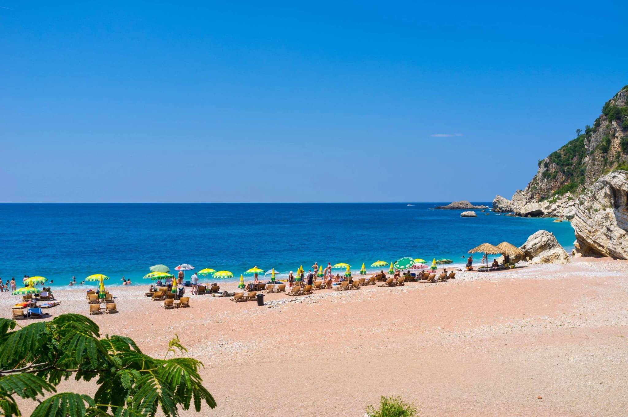 Petrovac Crna Gora: Kompletan vodič kroz najbolje čuvanu tajnu Budvanske rivijere