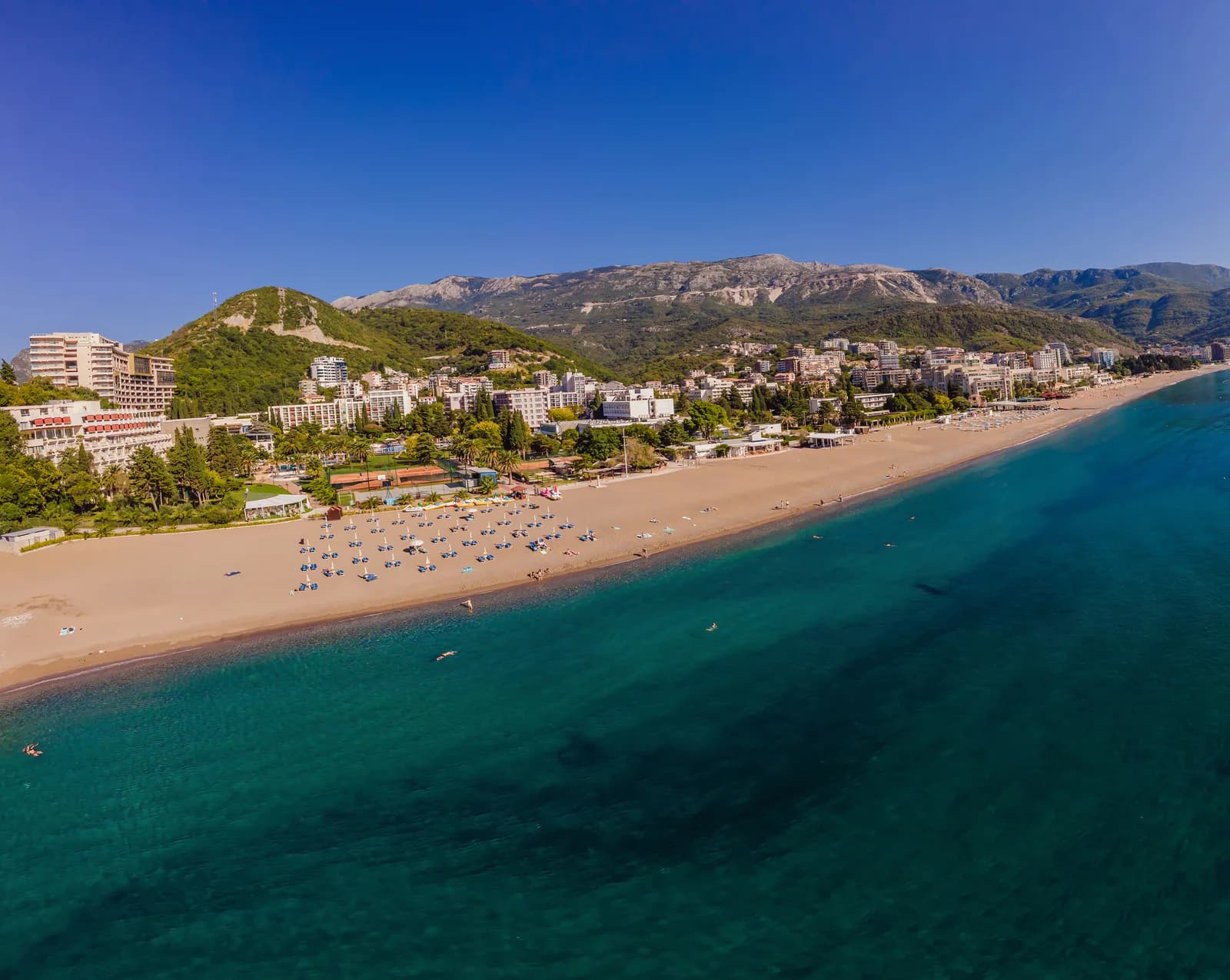 Plaža Bečići, Crna Gora: vodič + gdje odsjesti (2026)