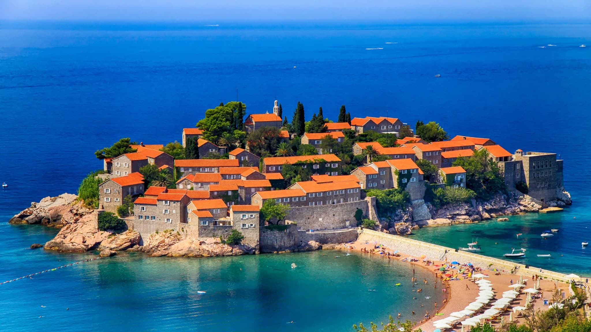 Sveti Stefan: ikonično ostrvo-hotel na crnogorskoj obali
