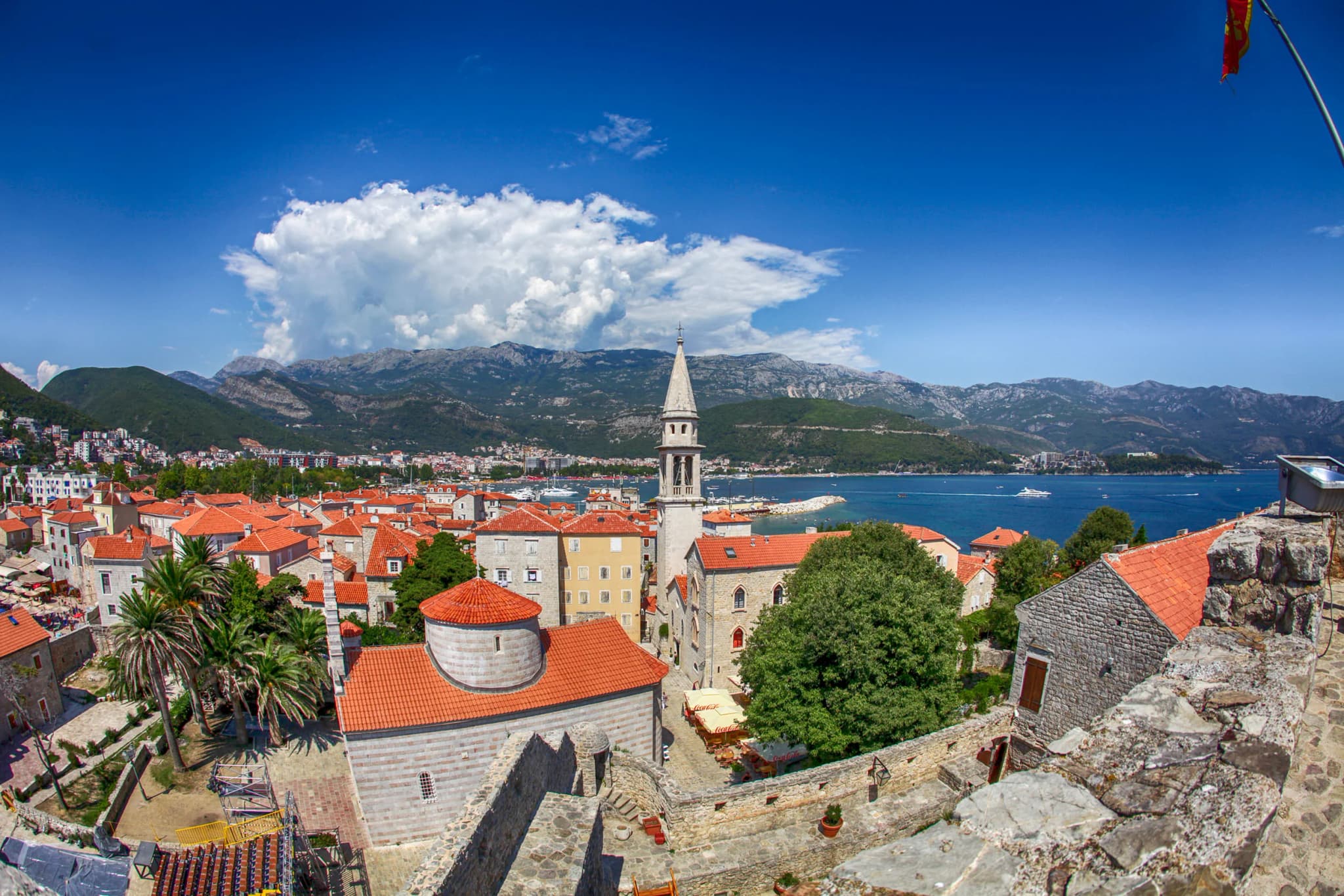 Kompletan vodič kroz Budvu, Crna Gora: Plaže, Stari grad i Rivijera