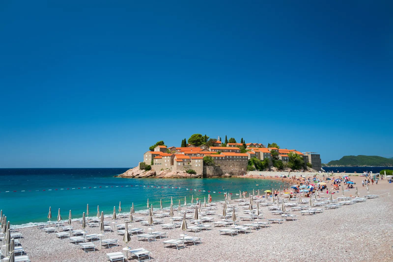 The Top 7 Luxury Resorts I Would Stay at This Summer