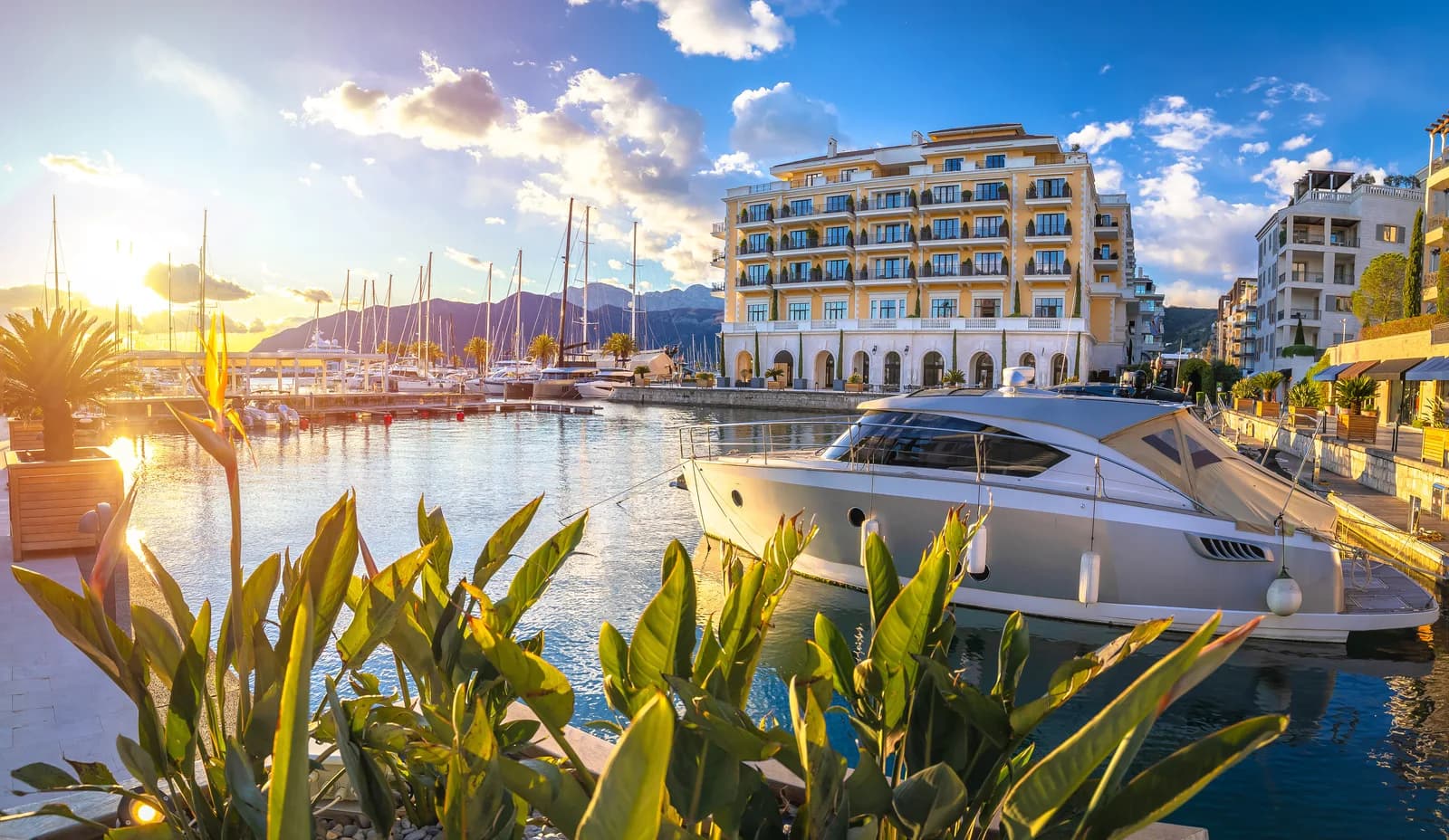 Gdje odsjesti u Tivtu, Crna Gora: najbolji krajevi i smještaj (2026)