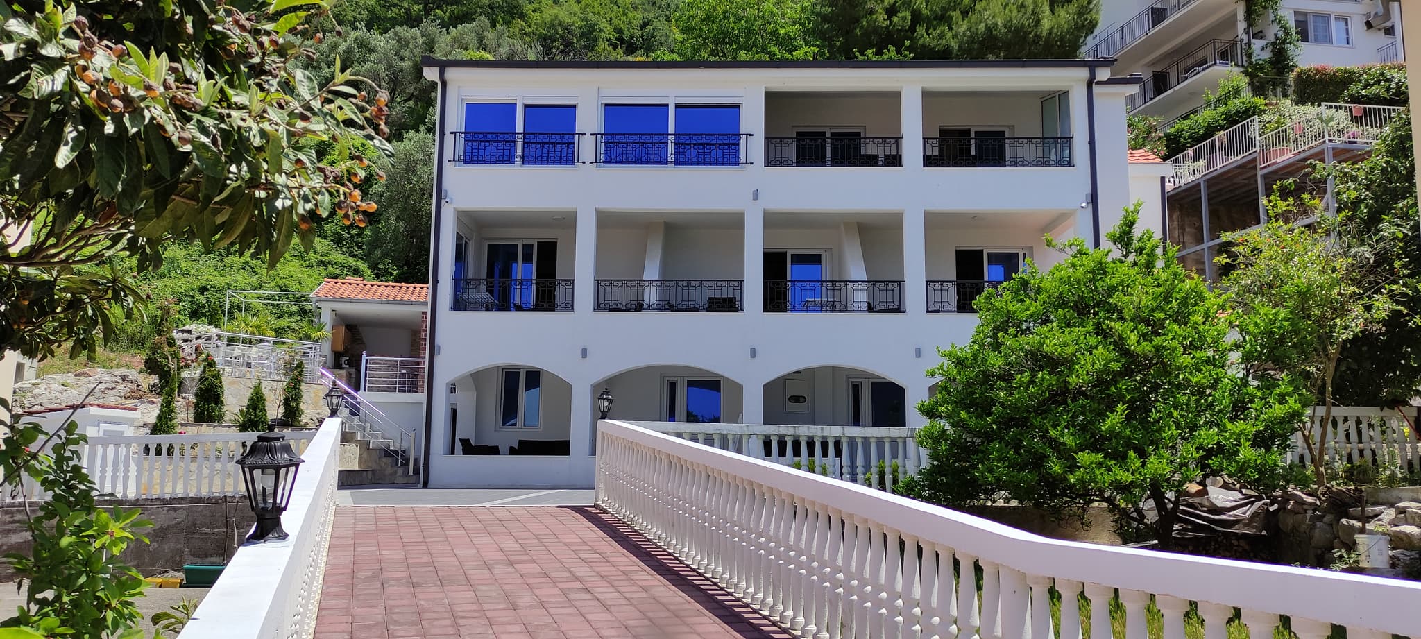 Apartment in Sveti Stefan - Photo 0